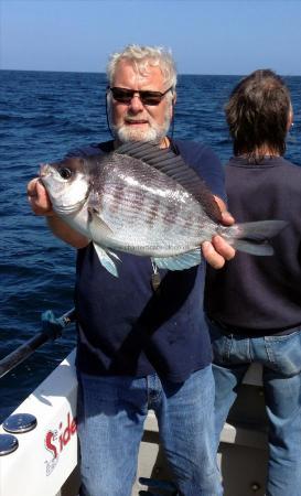 5 lb 2 oz Black Sea Bream by Phil