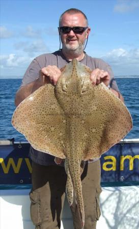 14 lb 9 oz Blonde Ray by Ian Slater