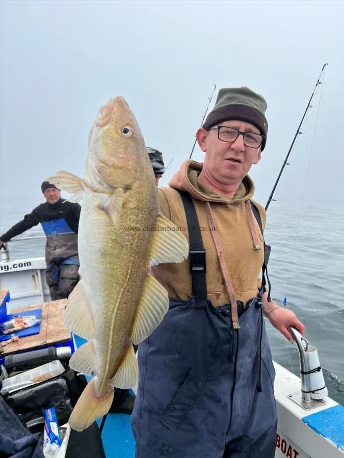 9 lb 2 oz Cod by Daryl.