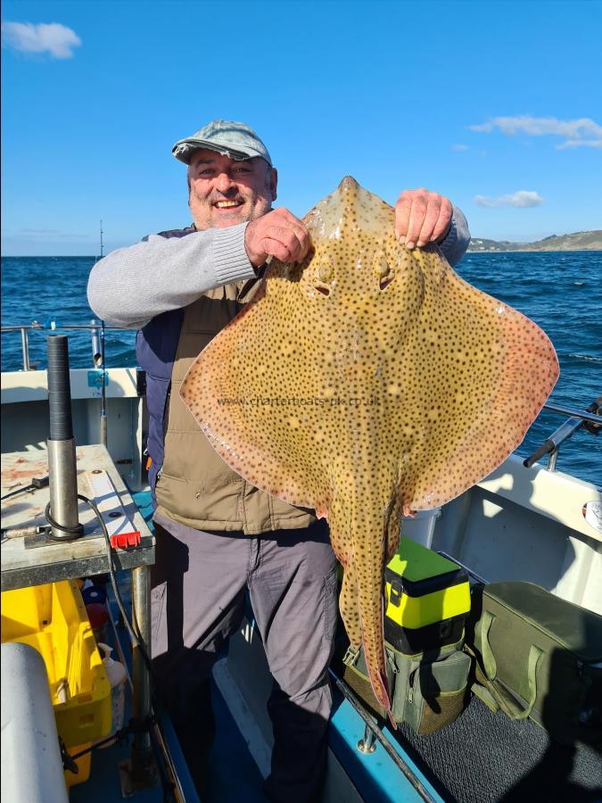 20 lb Blonde Ray by Rob