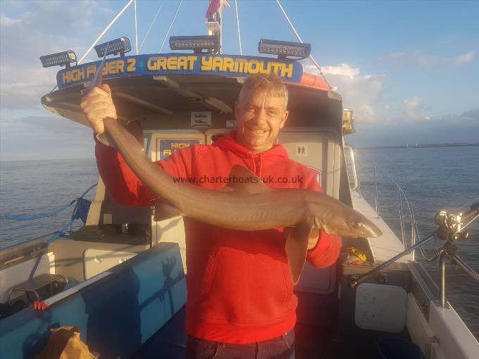 10 lb Starry Smooth-hound by Gary