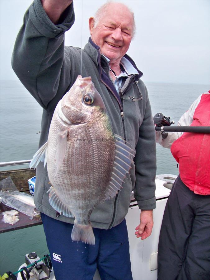 3 lb 1 oz Black Sea Bream by vat dave  bream