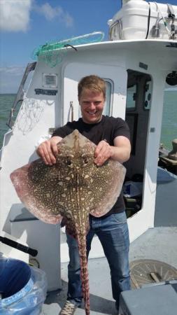 11 lb 2 oz Common Skate by ED