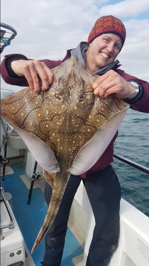 10 lb Undulate Ray by Jane