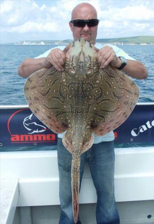 14 lb Undulate Ray by Leon Rollinson