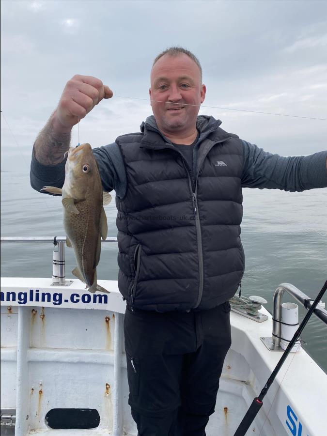 2 lb 14 oz Cod by Chris Beddard.