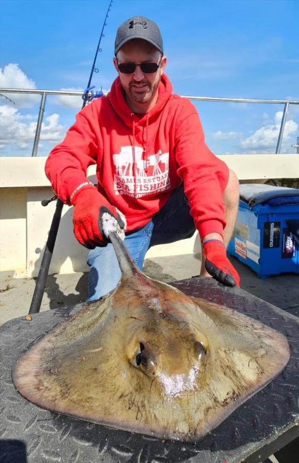 18 lb 4 oz Stingray (Common) by Russ