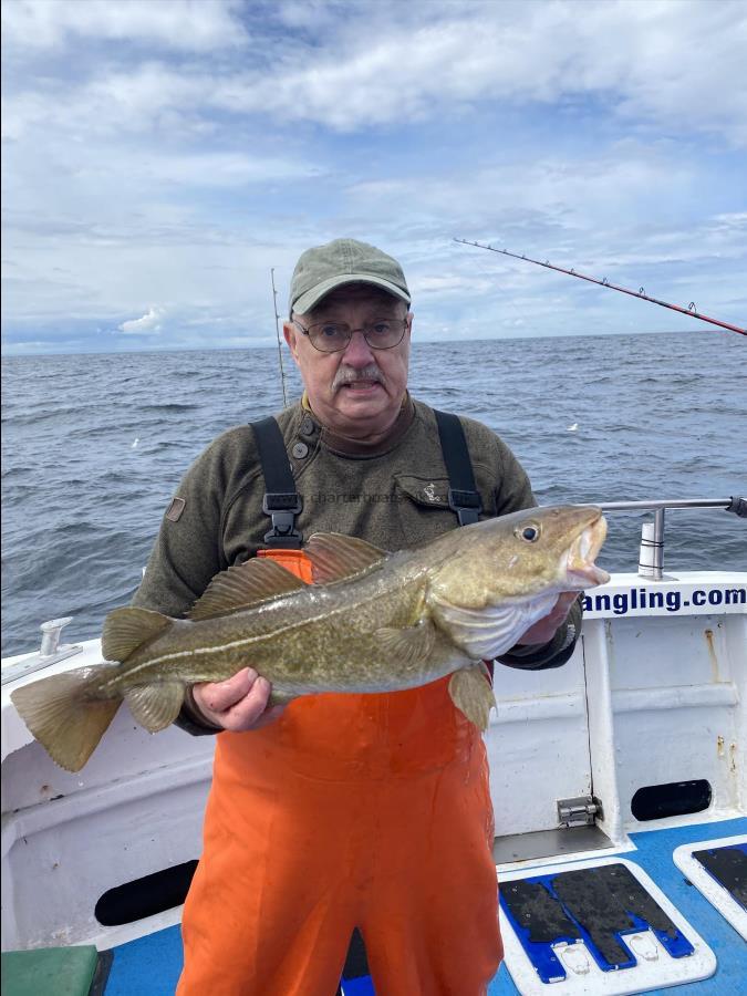 6 lb 15 oz Cod by Ivan Davey.