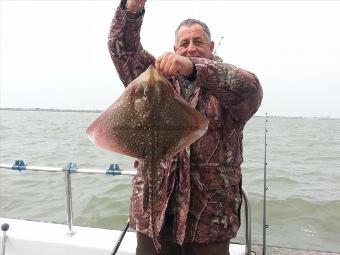 6 lb 5 oz Thornback Ray by Terry Curtis
