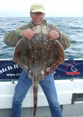 18 lb Undulate Ray by Trevor Cozens