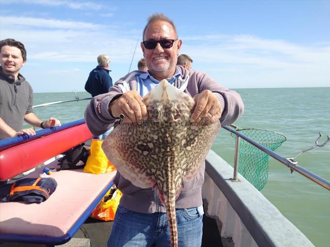 5 lb 4 oz Thornback Ray by Tom