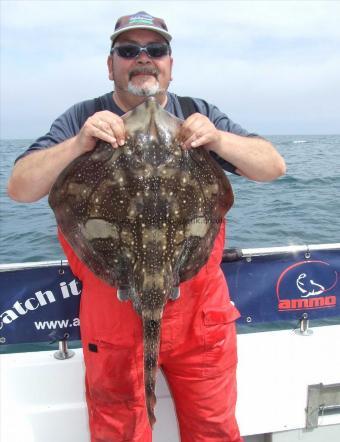 15 lb 15 oz Undulate Ray by Russell Salmon