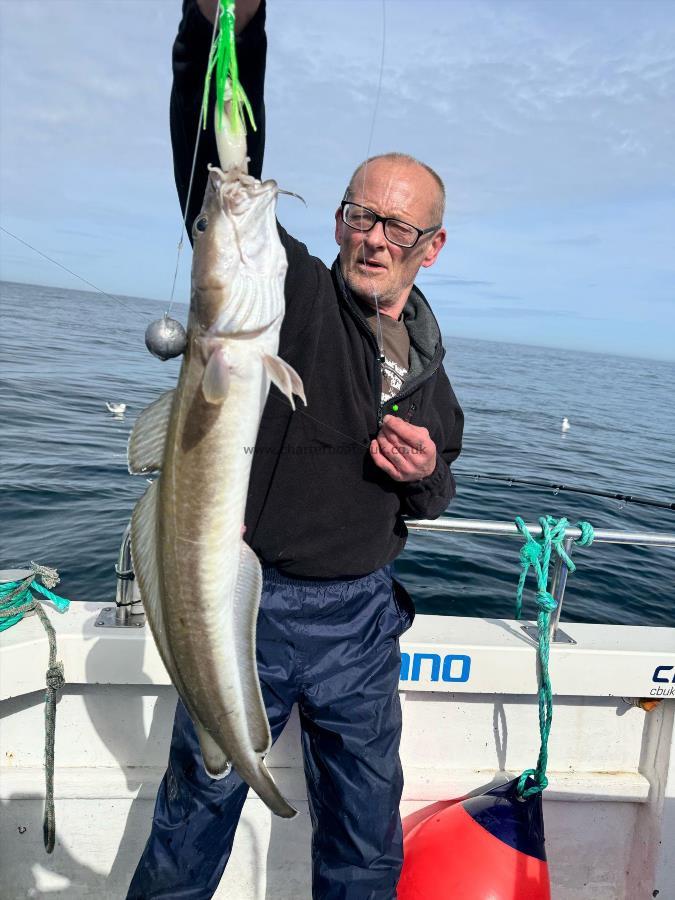 7 lb 2 oz Ling by Paul.