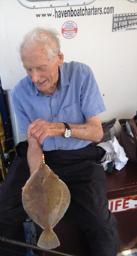 1 lb 12 oz Plaice by Mike the Guv