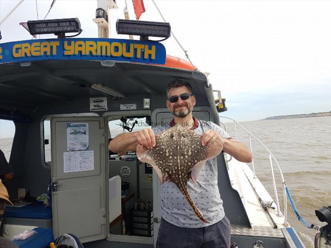 4 lb Thornback Ray by Dan Osbourne