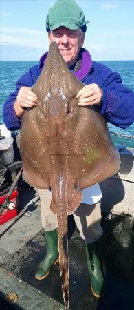 22 lb Common Skate by gareth