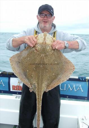 16 lb 11 oz Blonde Ray by Ian Slater