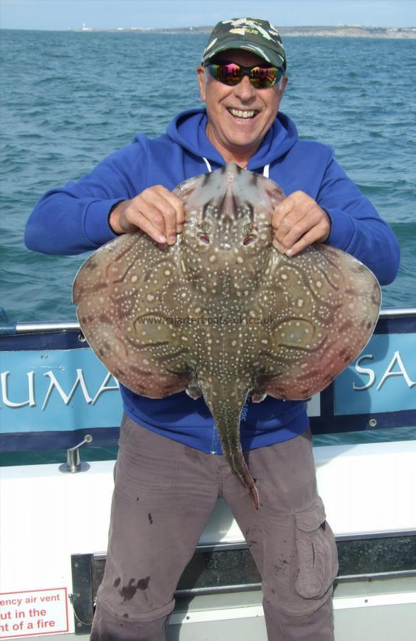12 lb Undulate Ray by Mervin Rees