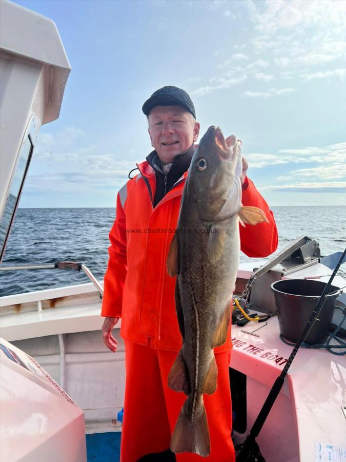 9 lb 14 oz Cod by Chris.