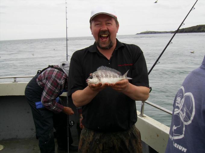 1 lb 4 oz Black Sea Bream by Tommy