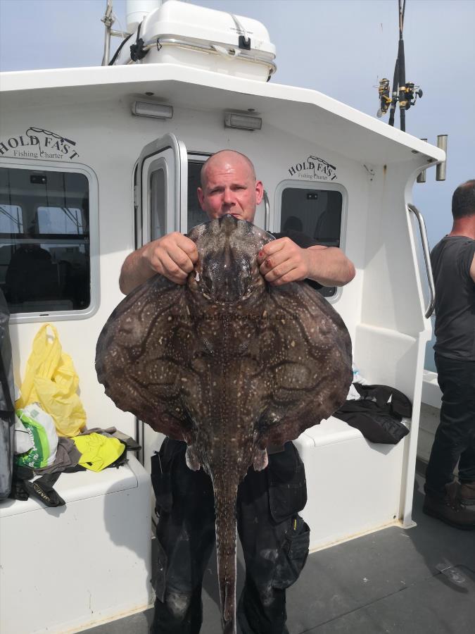 17 lb Undulate Ray by James