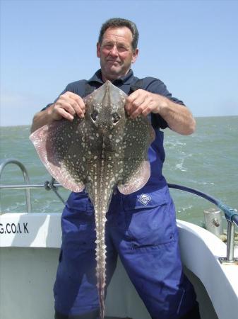 9 lb 14 oz Thornback Ray by steve bateman