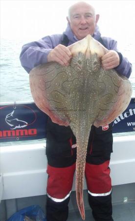 19 lb Undulate Ray by Mick Nunn