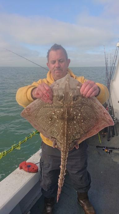 9 lb 5 oz Thornback Ray by Les