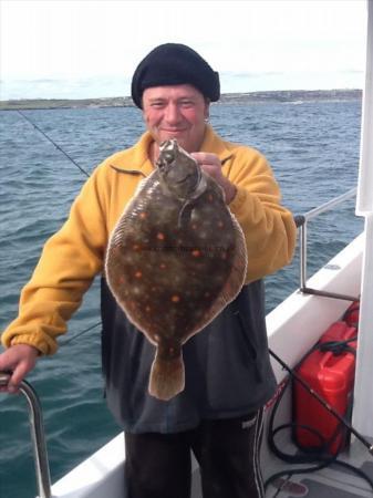 4 lb 7 oz Plaice by Ian Underwood