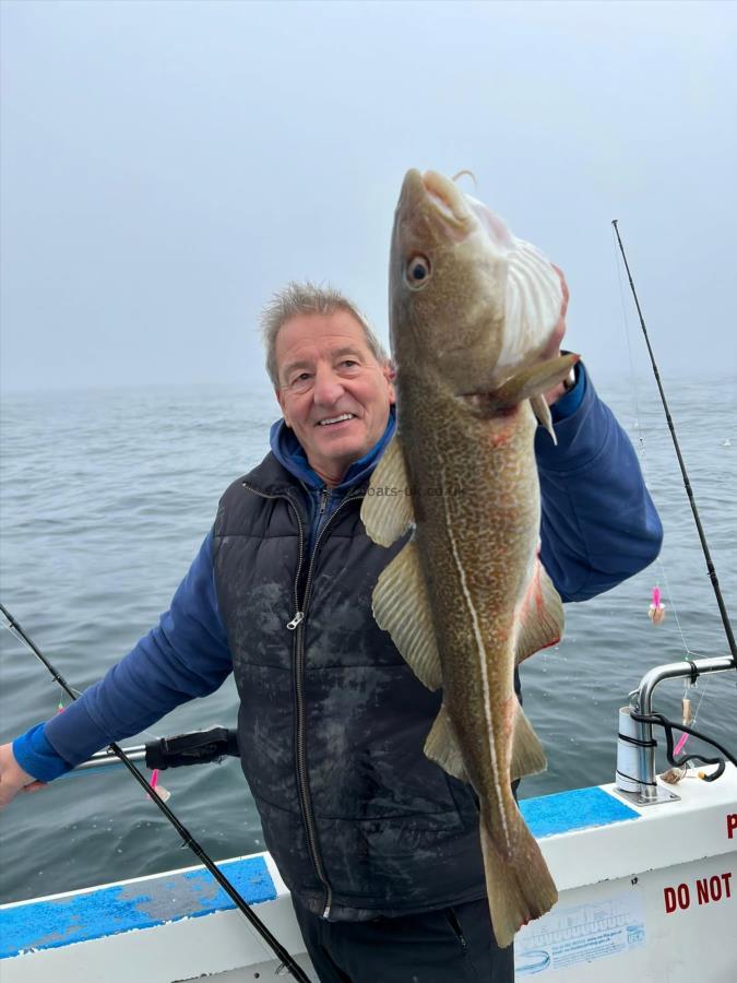 8 lb 12 oz Cod by Pete.