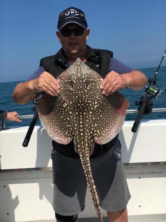 9 lb Thornback Ray by steve