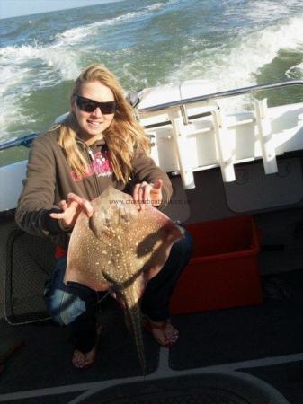 6 lb 7 oz Thornback Ray by sharlotte