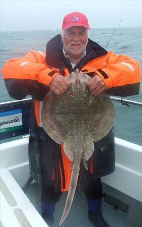 11 lb Undulate Ray by Jim Stone