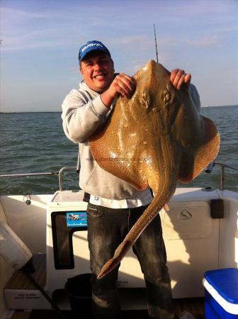 24 lb 10 oz Blonde Ray by Hugh Skilling