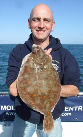 5 lb 15 oz Plaice by Pat trenchard