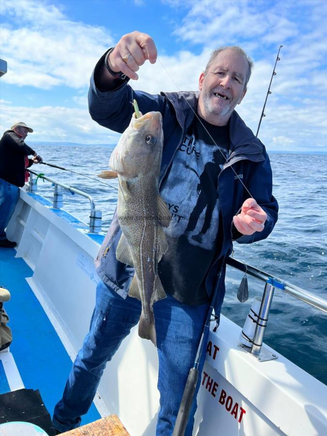 6 lb 3 oz Cod by Jerry.