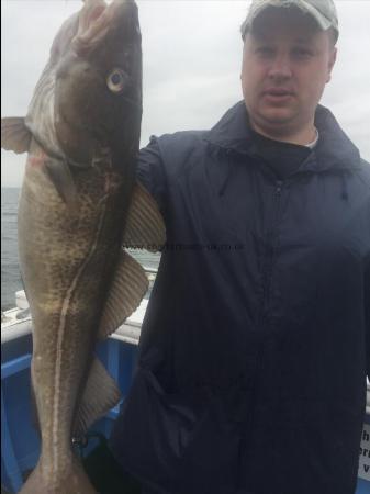 8 lb Cod by thomas from hull 4th july cod catching