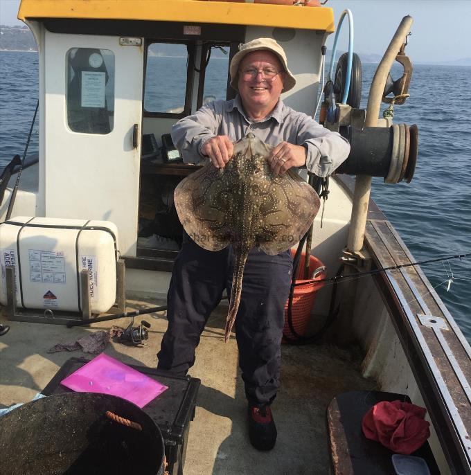 8 lb 13 oz Undulate Ray by Barry Cox