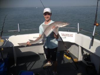 17 lb 8 oz Starry Smooth-hound by terry brown