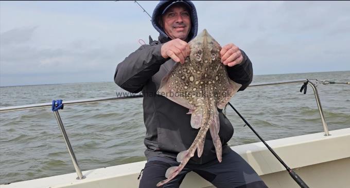 6 lb 1 oz Thornback Ray by Dave