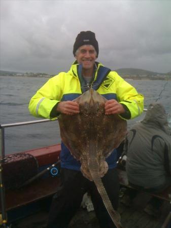 14 lb 4 oz Undulate Ray by Kev Gardner with another good Undulate.....