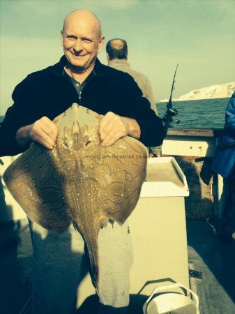 15 lb Undulate Ray by Karl