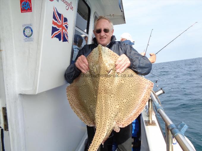 22 lb 8 oz Blonde Ray by Ginger