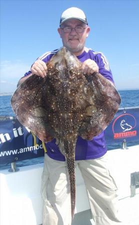 16 lb Undulate Ray by Charlie Coxon