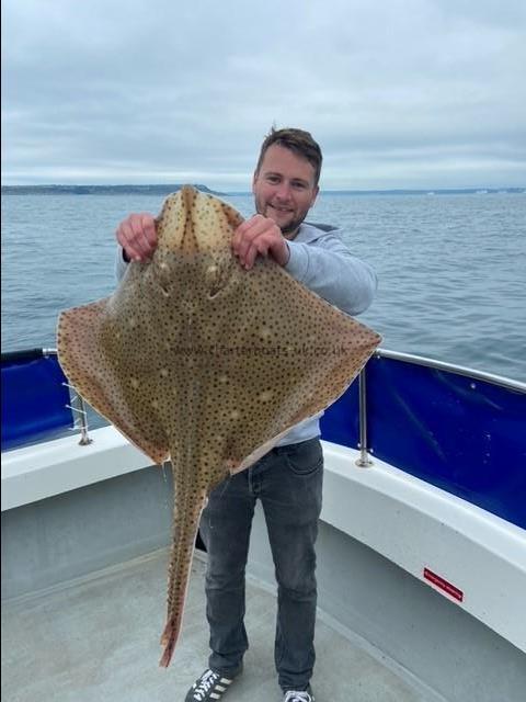 15 lb 4 oz Blonde Ray by Unknown
