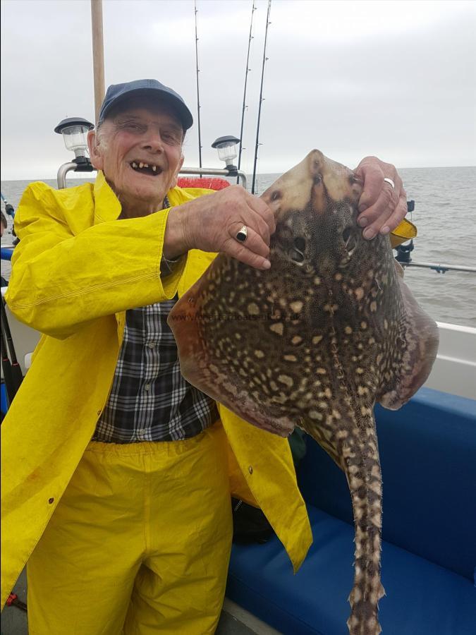 10 lb Thornback Ray by Geoff Raistrick