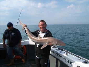 24 lb 8 oz Tope by SIMON EDWARDS