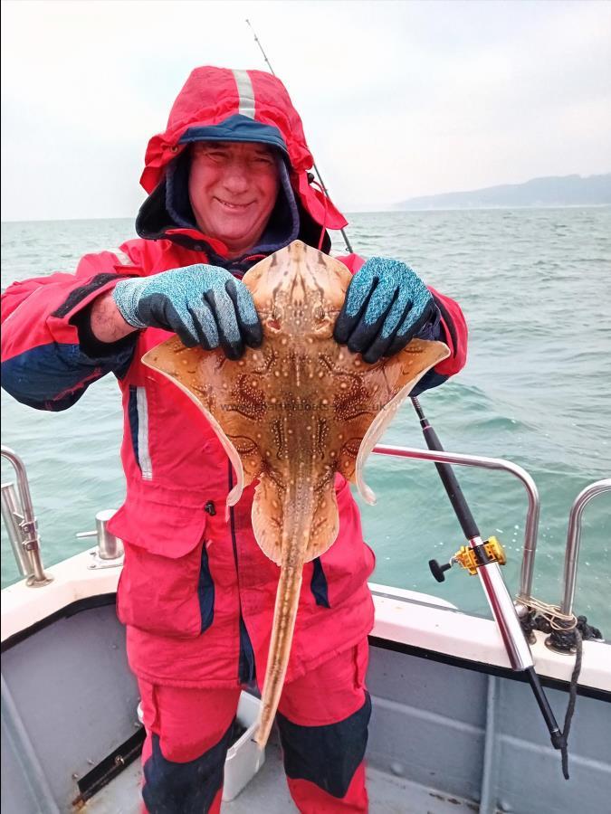 5 lb Undulate Ray by Richard