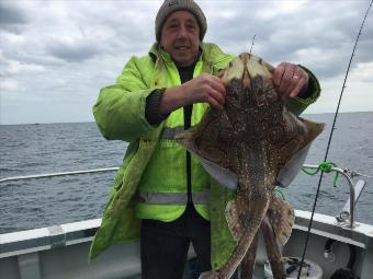 12 lb Undulate Ray by Ian Procter