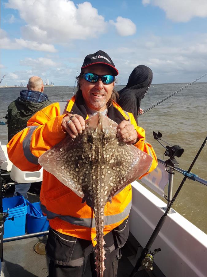 4 lb 5 oz Thornback Ray by Mel